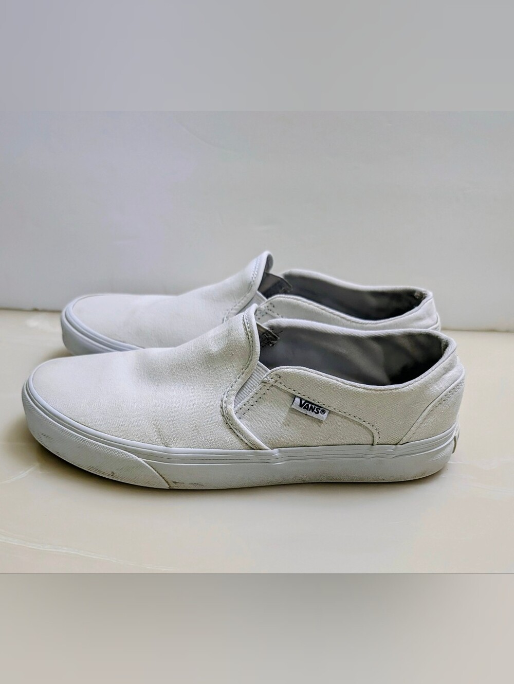 Vans White Canvas Sneakers Slip On 8.5